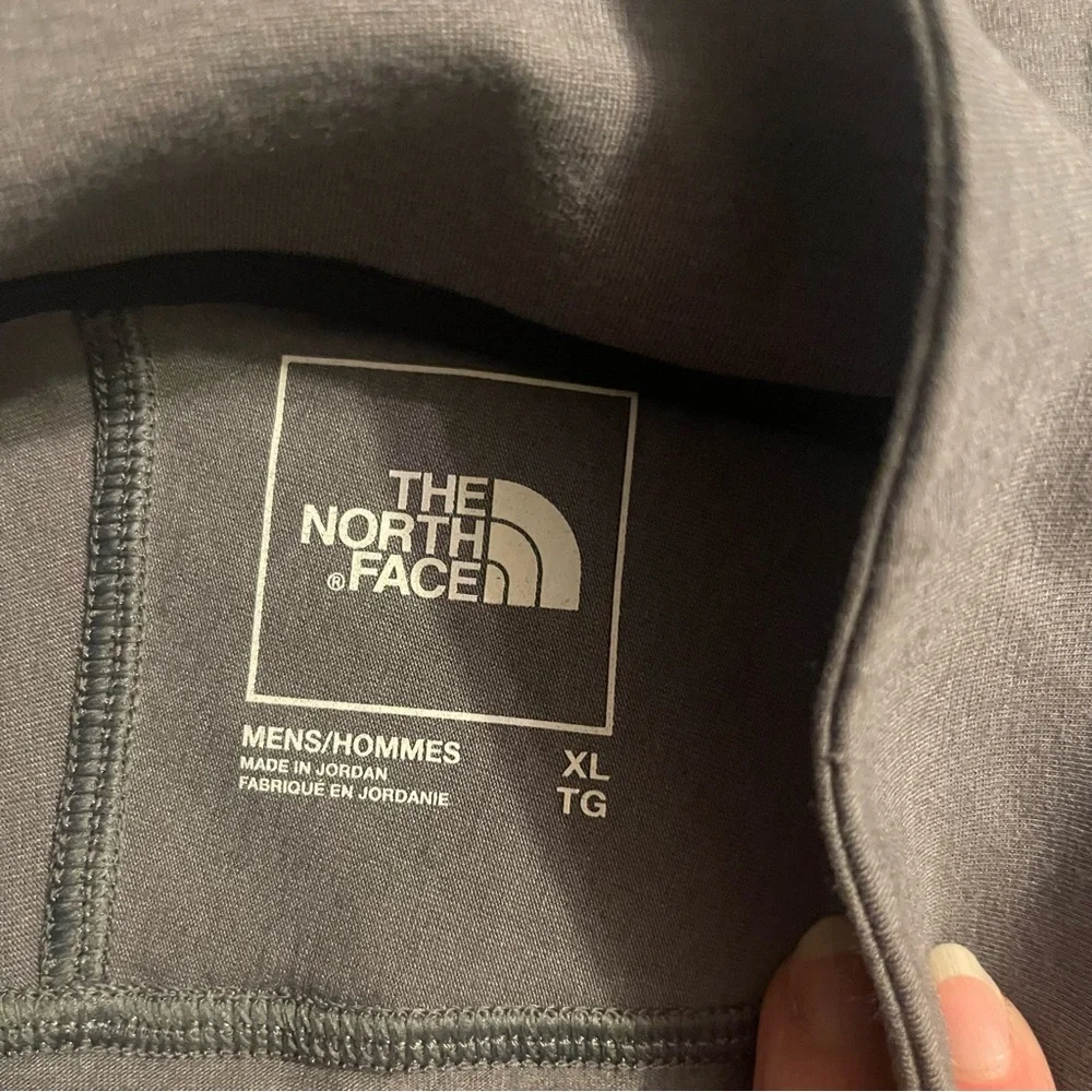 The North Face gray long‎ sleeve lightweight pullover, size XL